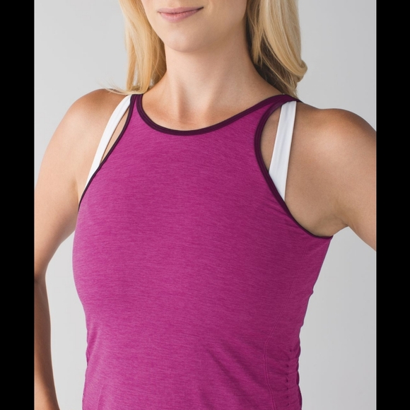 Lululemon in flow tank - Picture 5 of 5